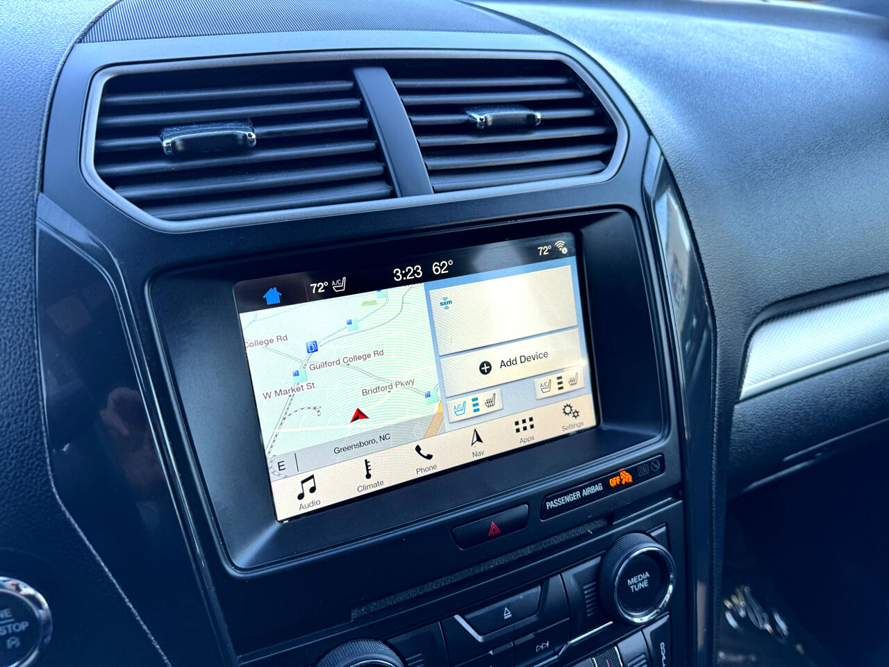 Vehicle image 74 of 93