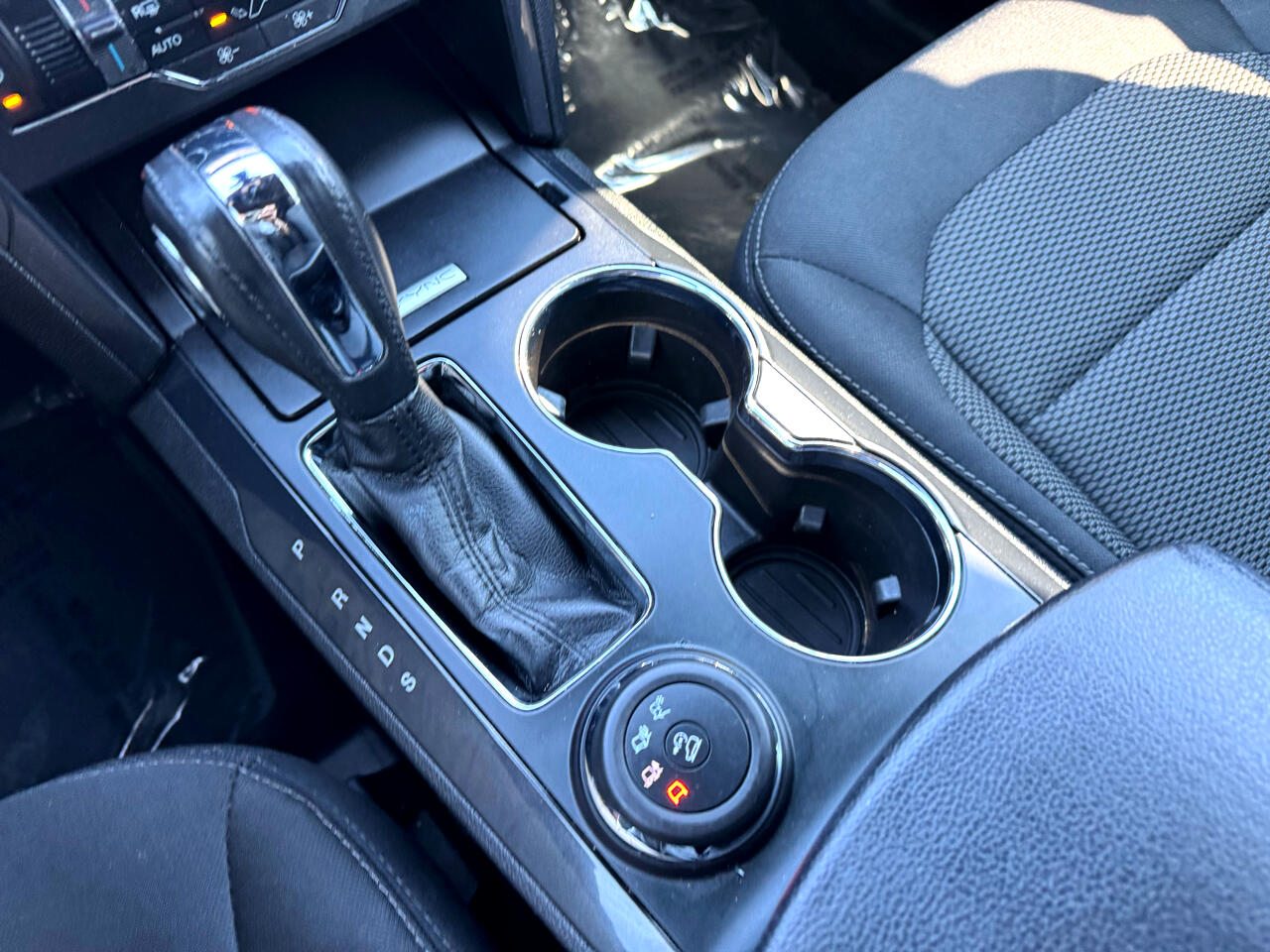 Vehicle image 79 of 93