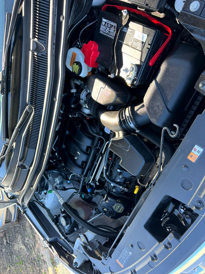 Vehicle image 84 of 93