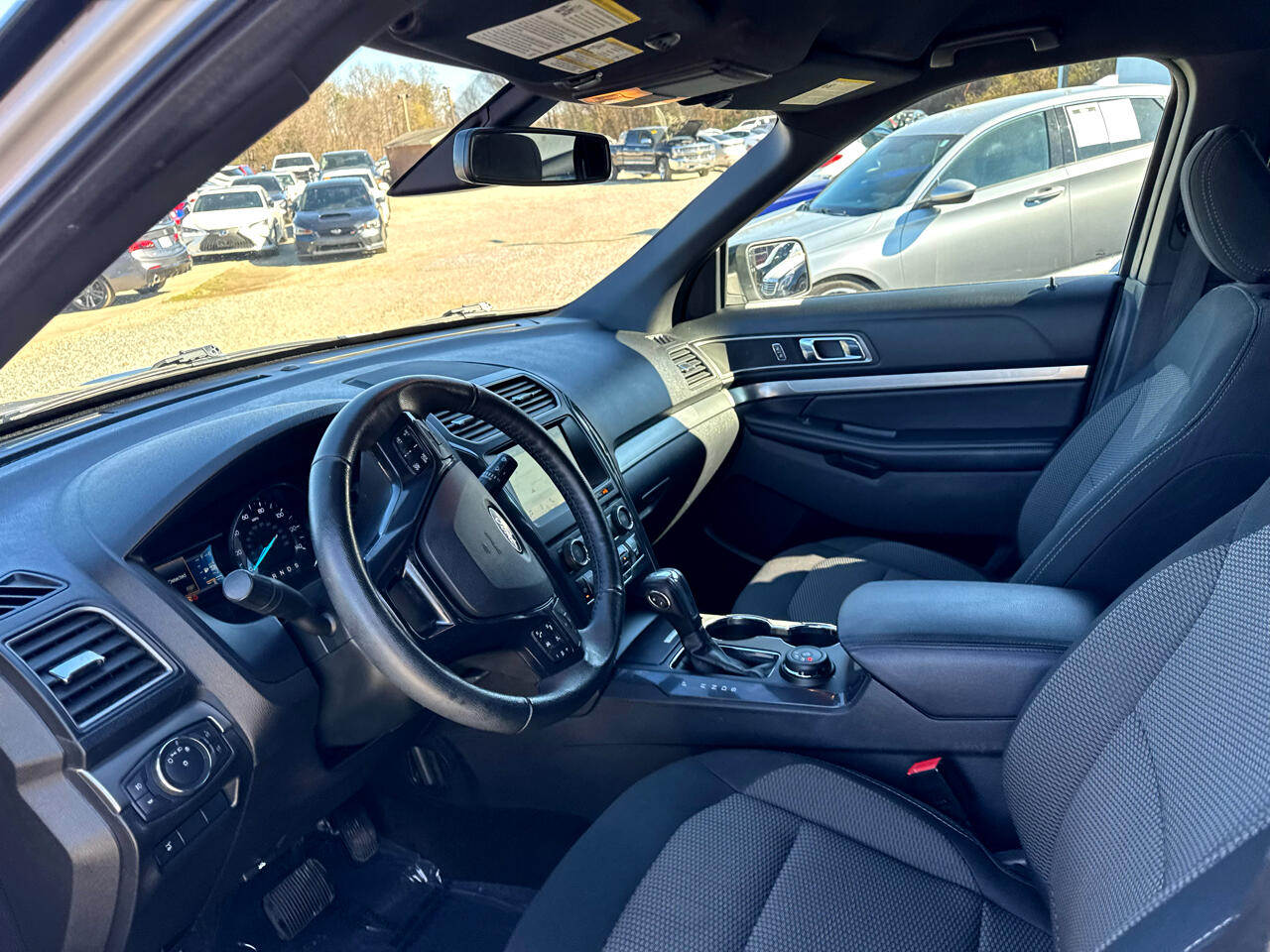 Vehicle image 63 of 93