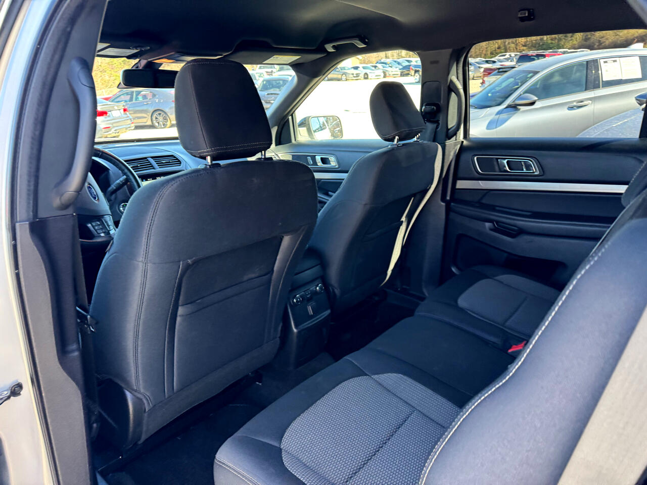 Vehicle image 46 of 93