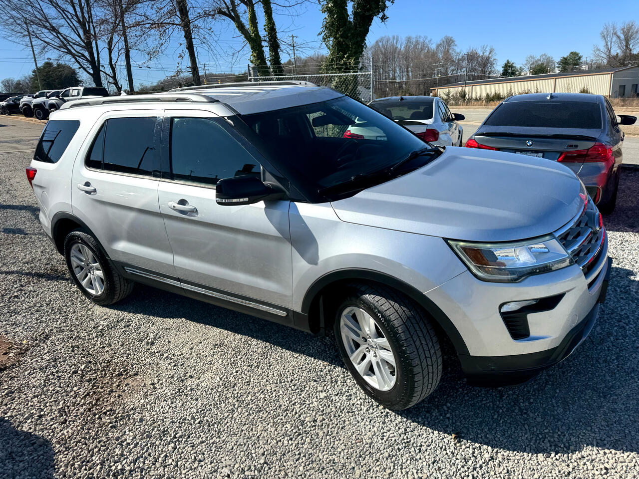 Vehicle image 5 of 93