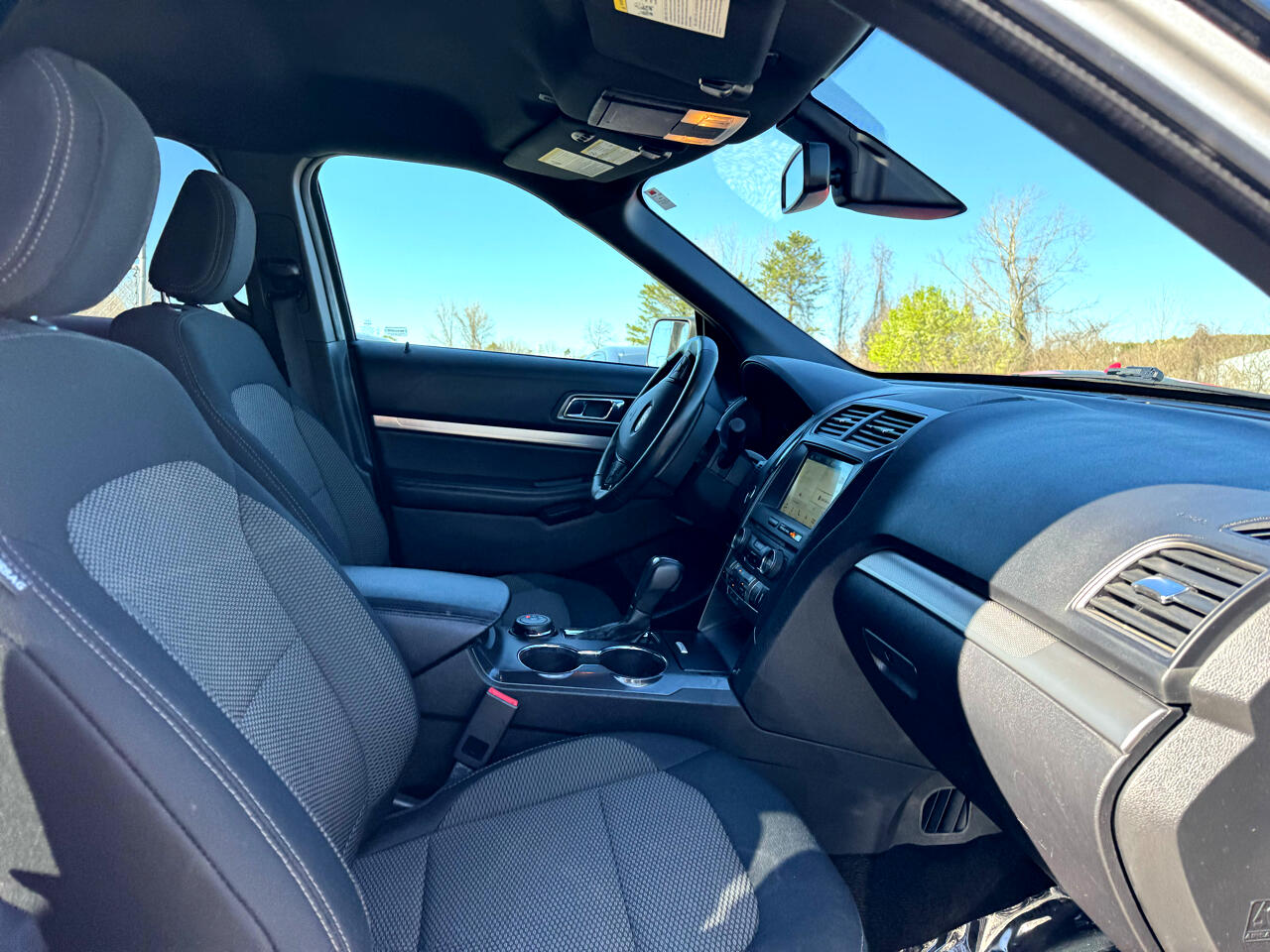 Vehicle image 24 of 93