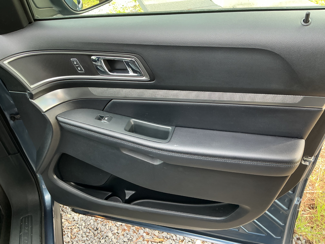 2018 Ford Explorer XLT Image 17 of 22