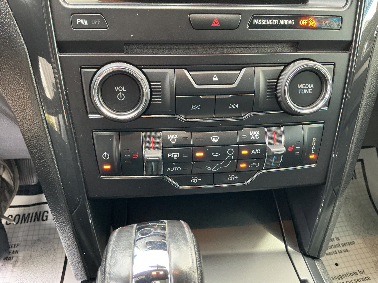 2018 Ford Explorer XLT Image 19 of 22