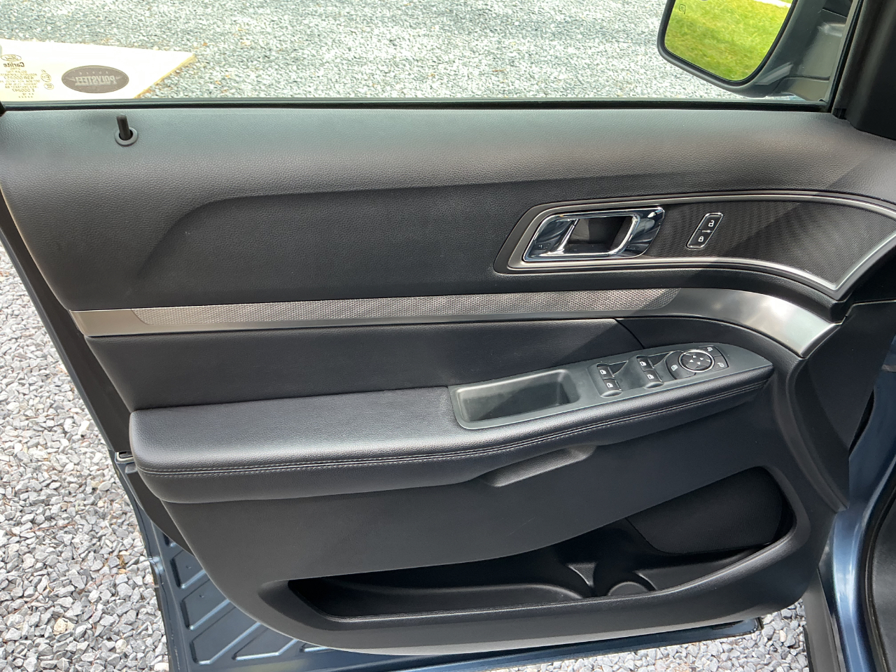 2018 Ford Explorer XLT Image 13 of 22