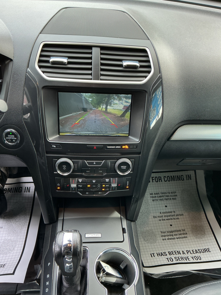 2018 Ford Explorer XLT Image 12 of 22