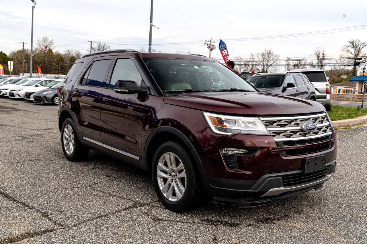 Vehicle image 4 of 23