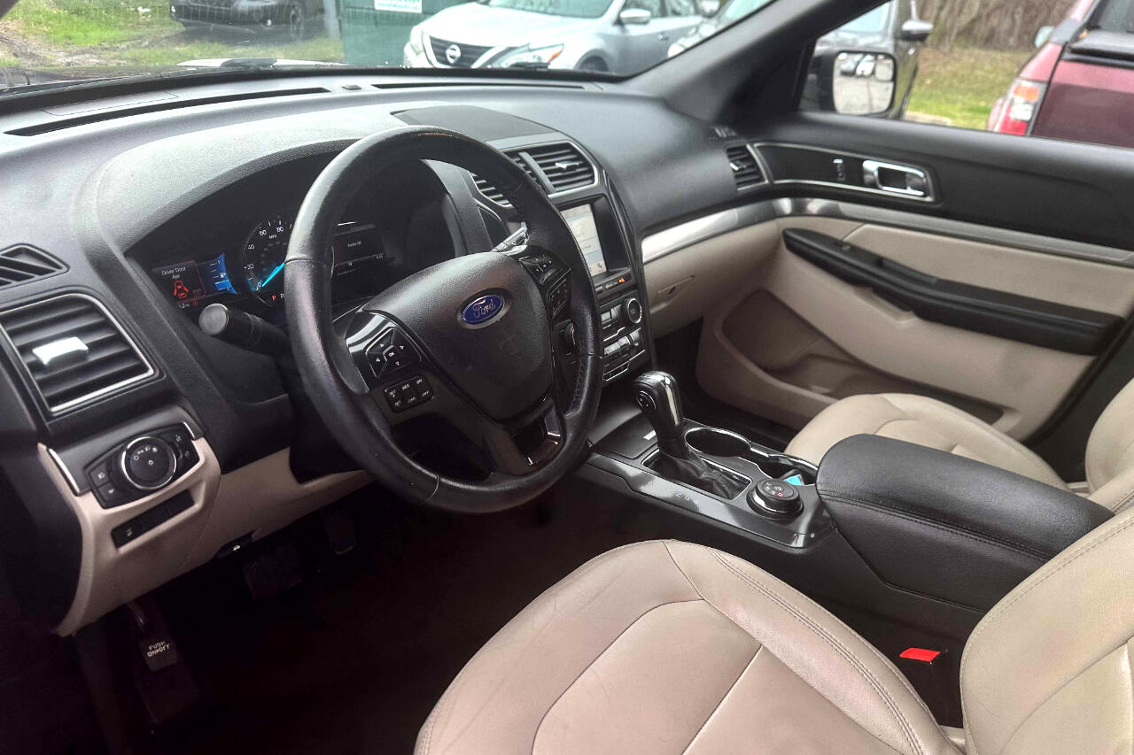Vehicle image 15 of 23