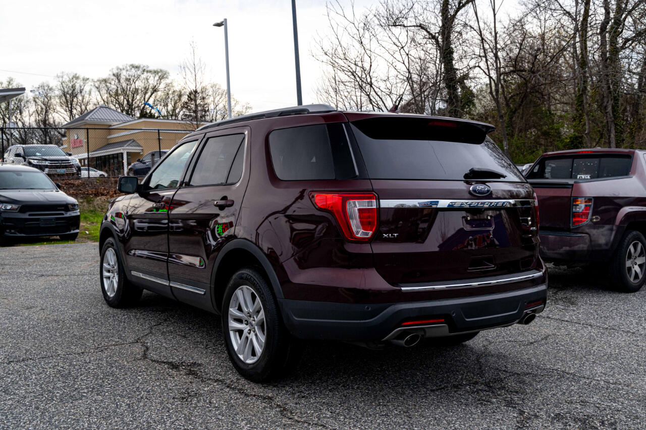 Vehicle image 8 of 23