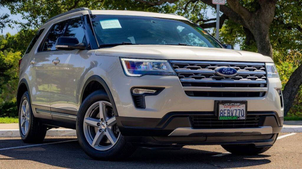 2018 Ford Explorer XLT Image 6 of 33