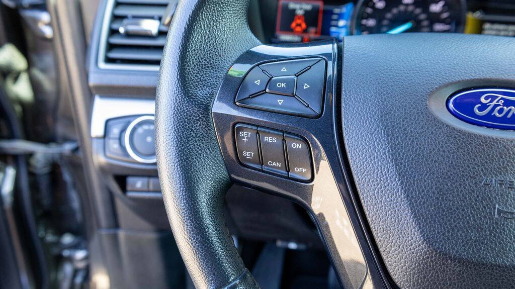 2018 Ford Explorer XLT Image 24 of 32