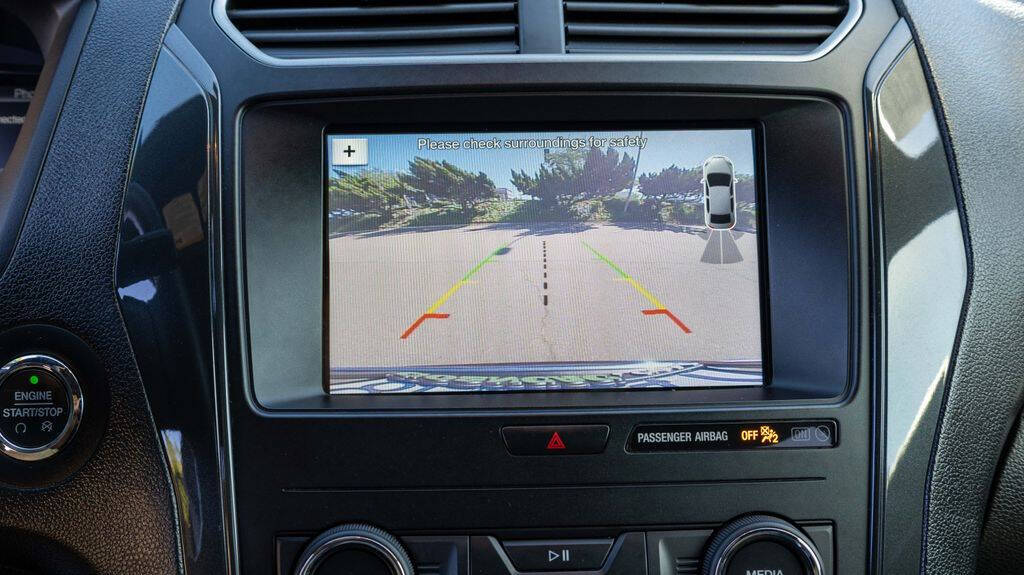 2018 Ford Explorer XLT Image 27 of 32