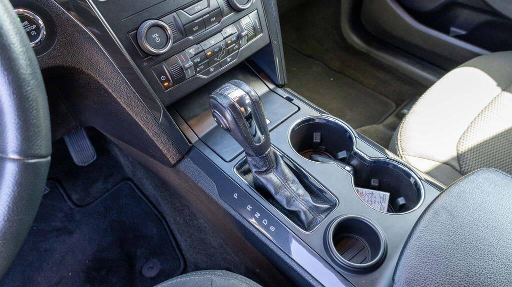 2018 Ford Explorer XLT Image 28 of 32
