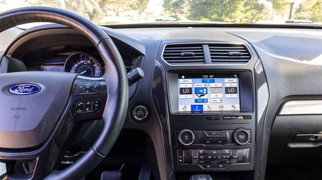 2018 Ford Explorer XLT Image 22 of 32