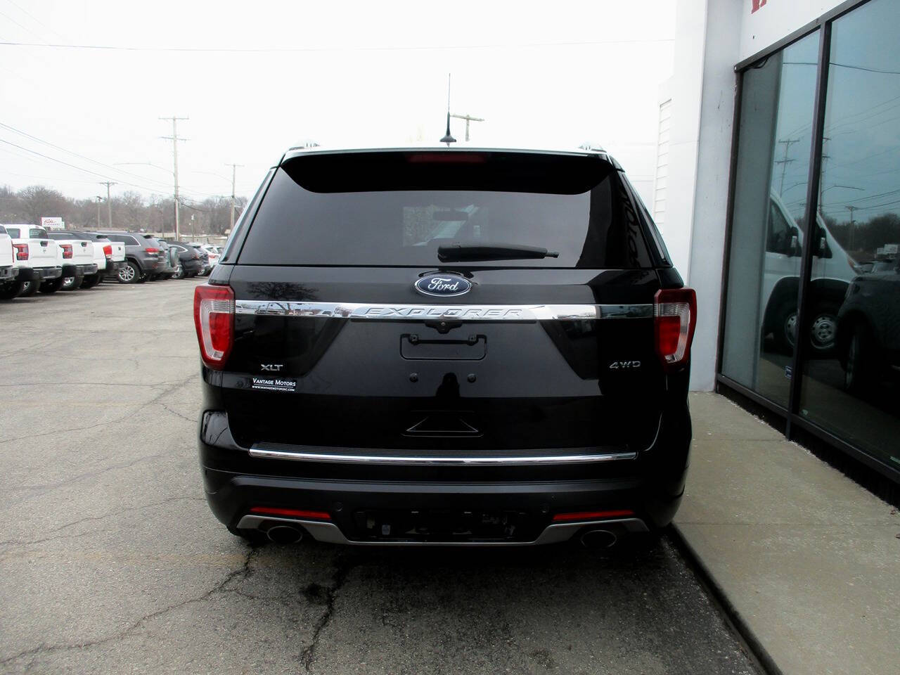 Vehicle image 5 of 24