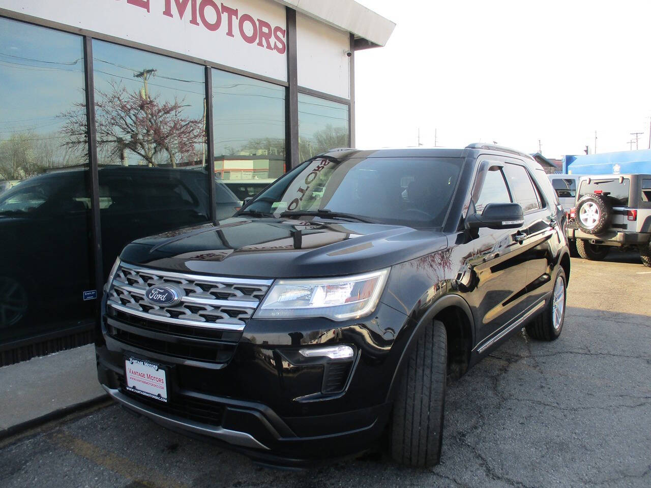 Vehicle image 7 of 24