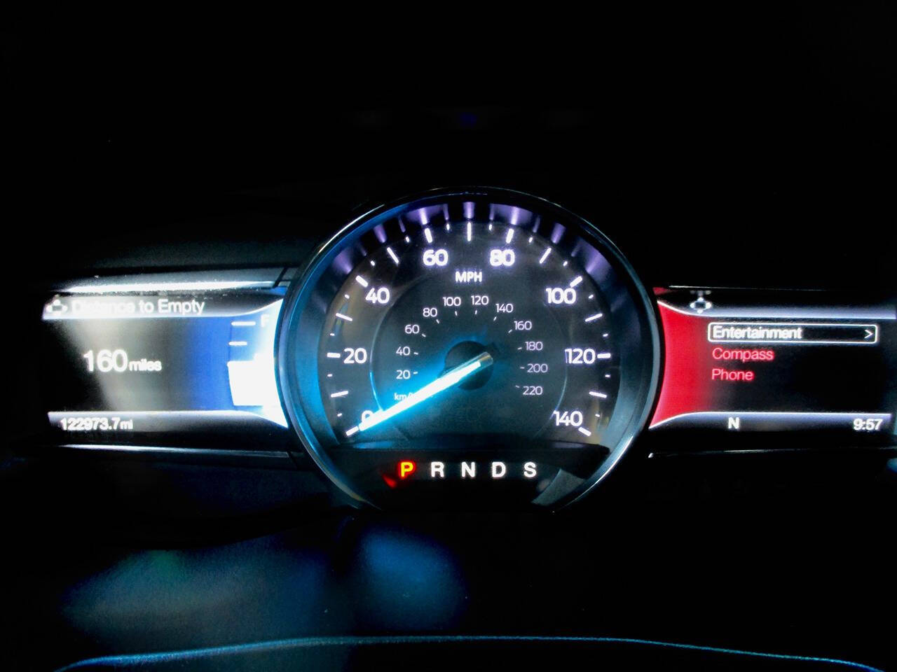 Vehicle image 21 of 24