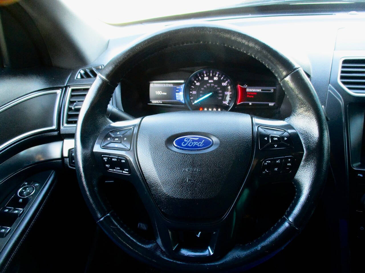 Vehicle image 20 of 24