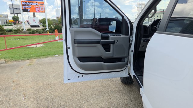 2018 Ford F-150 XL Image 14 of 32