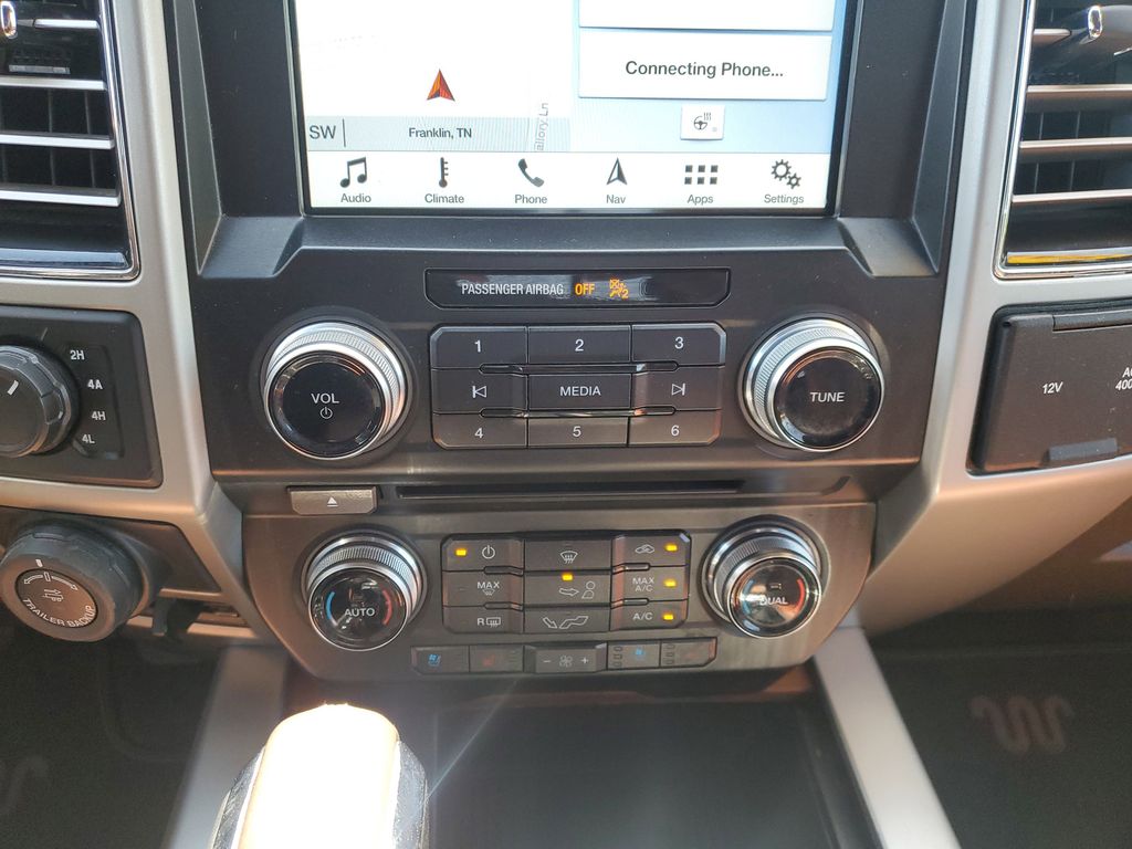 Vehicle image 28 of 31