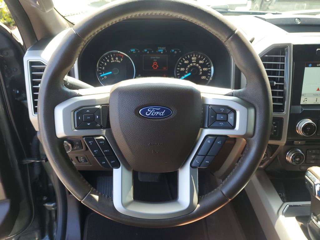Vehicle image 21 of 31