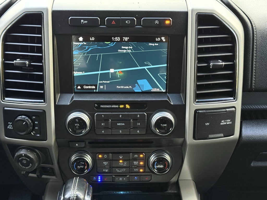 2018 Ford F-150 Lariat Image 11 of 26