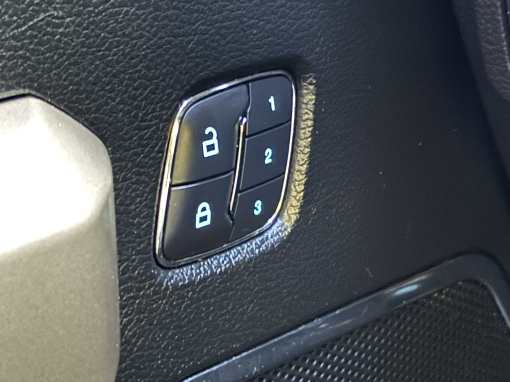 2018 Ford F-150 Lariat Image 19 of 26