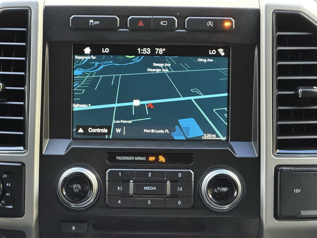 2018 Ford F-150 Lariat Image 12 of 26