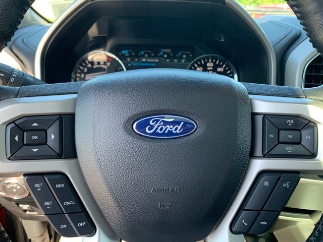 Vehicle image 38 of 40