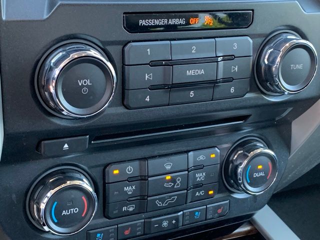 Vehicle image 29 of 40