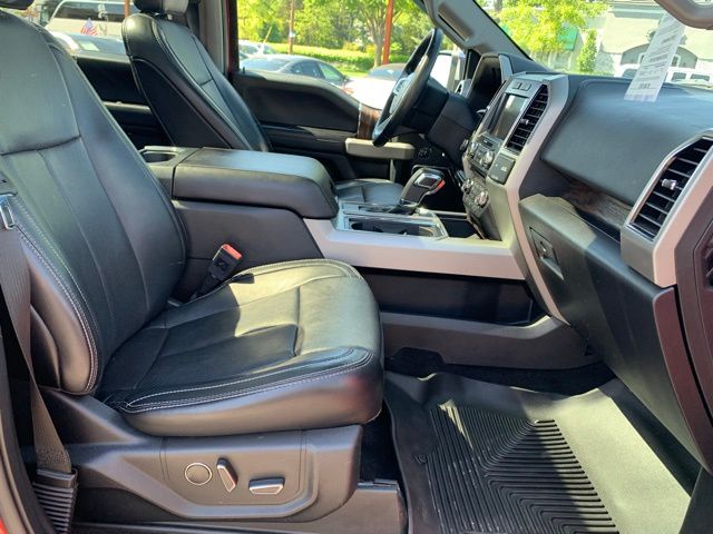 Vehicle image 14 of 40