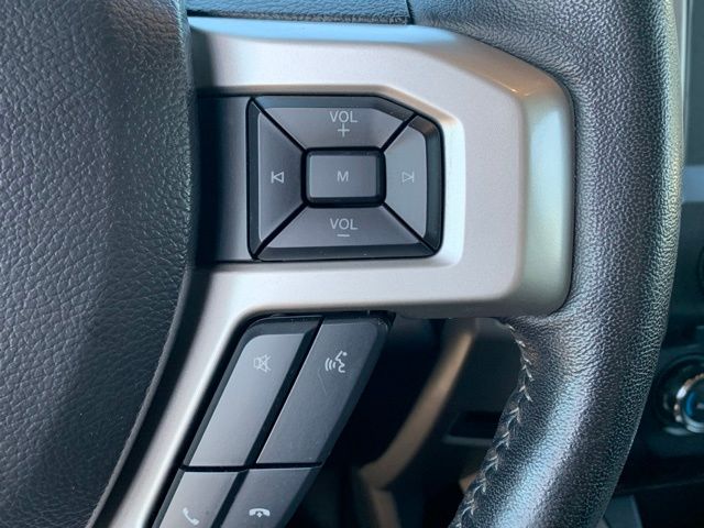 Vehicle image 23 of 40