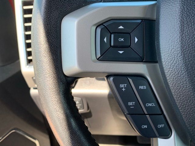 Vehicle image 22 of 40