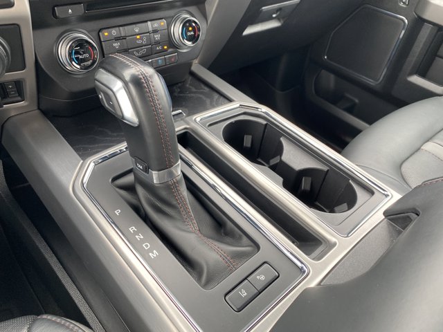 Vehicle image 25 of 31