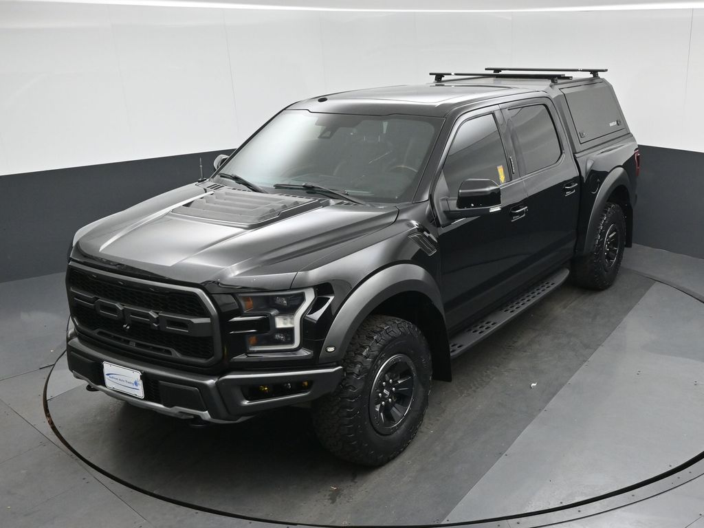 2018 Ford F-150 Raptor Image 2 of 76