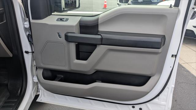 Vehicle image 18 of 27