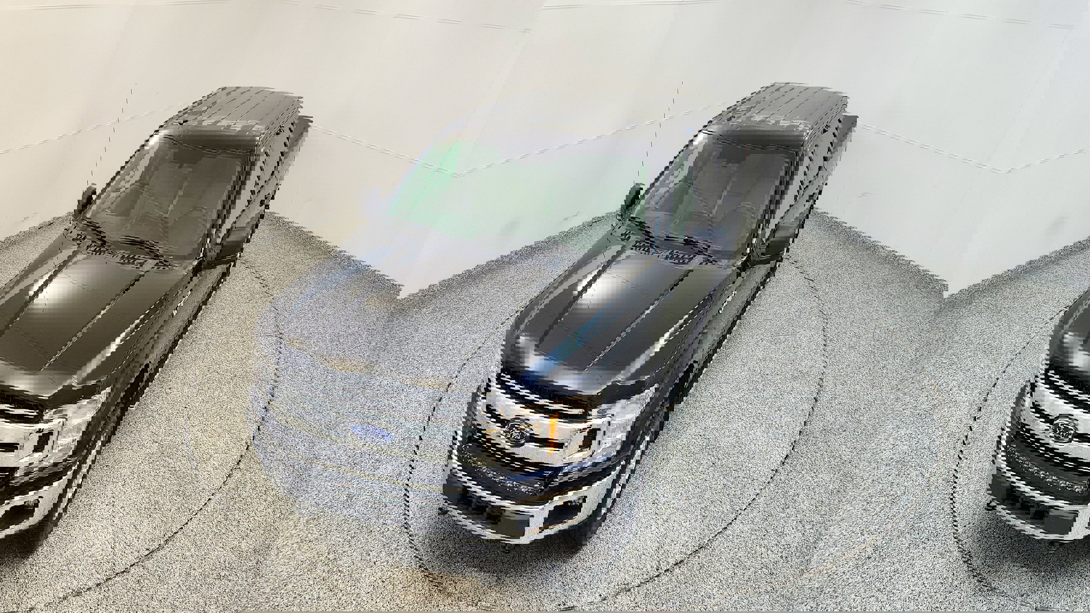 Vehicle image 13 of 32