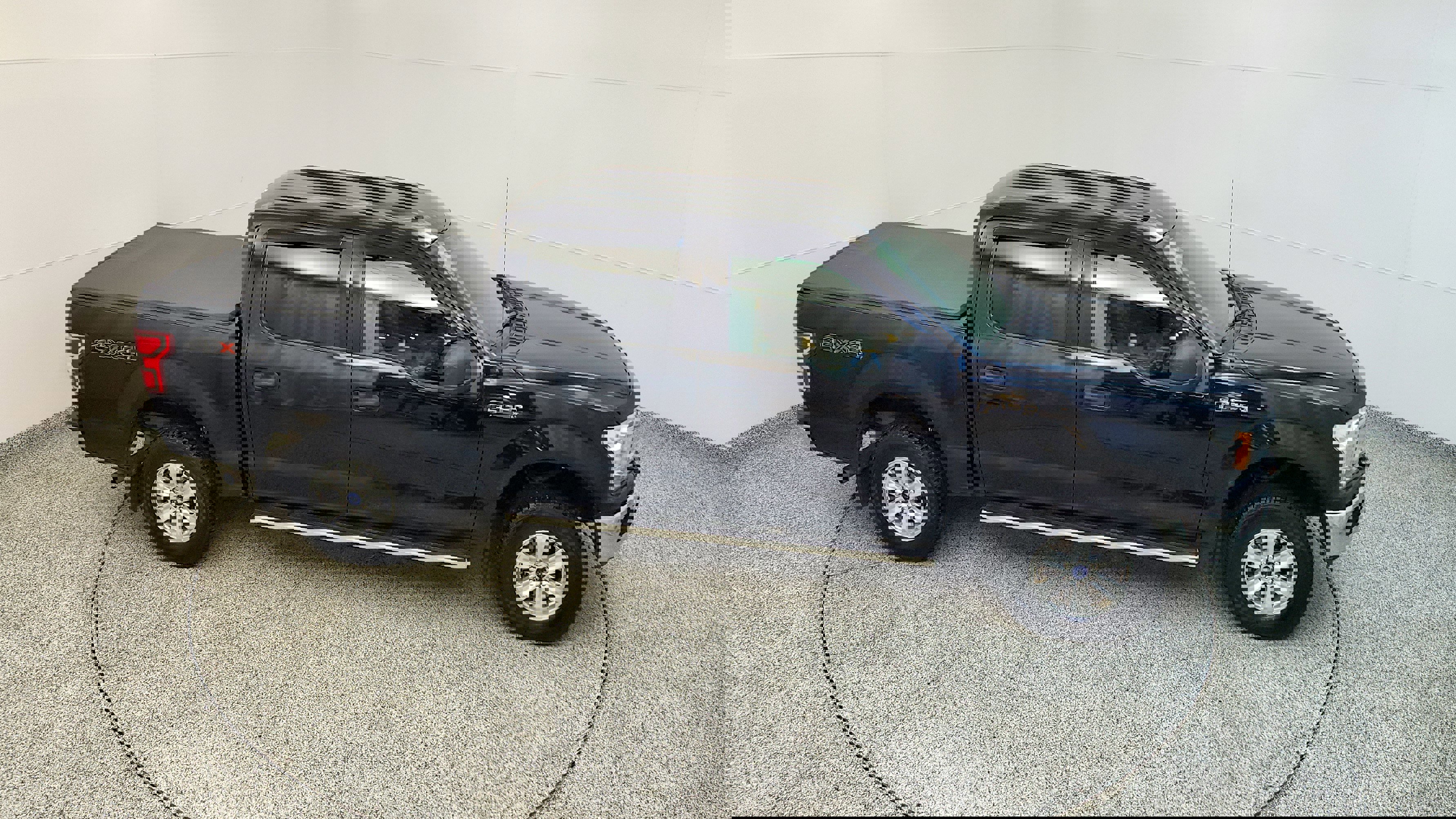 Vehicle image 3 of 32