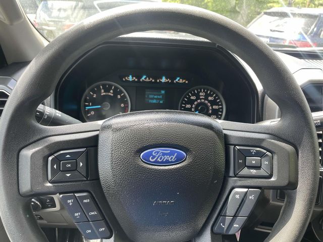 Vehicle image 32 of 36