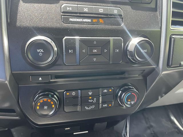 Vehicle image 27 of 36