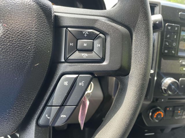 Vehicle image 33 of 36