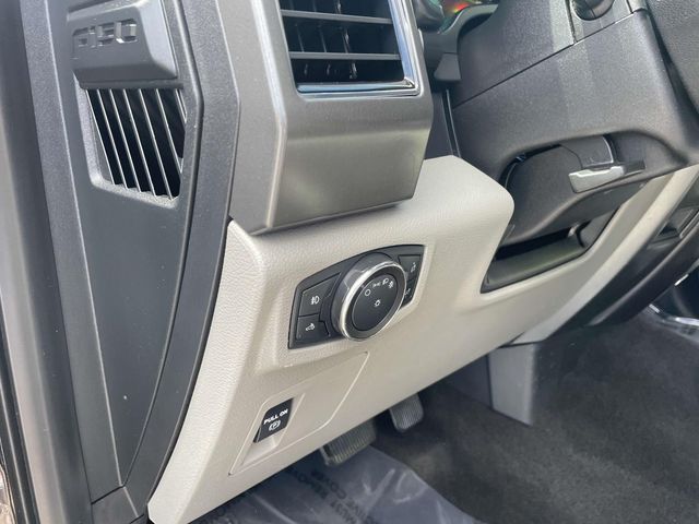 Vehicle image 24 of 36