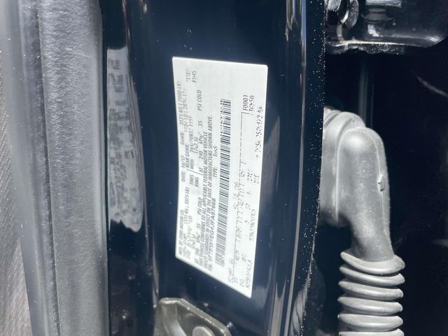 Vehicle image 23 of 36