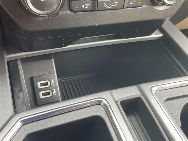 Vehicle image 39 of 46