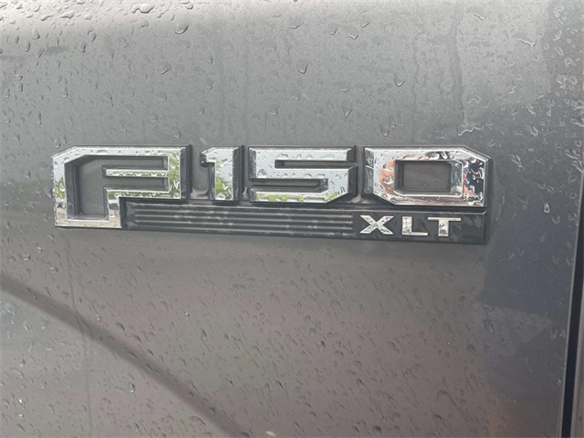 Vehicle image 13 of 46