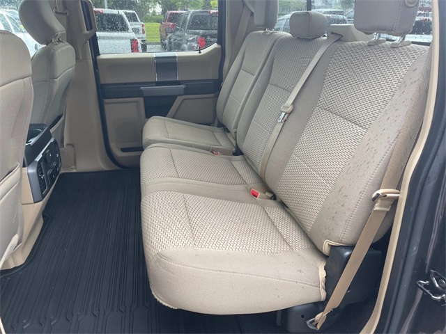 Vehicle image 19 of 46