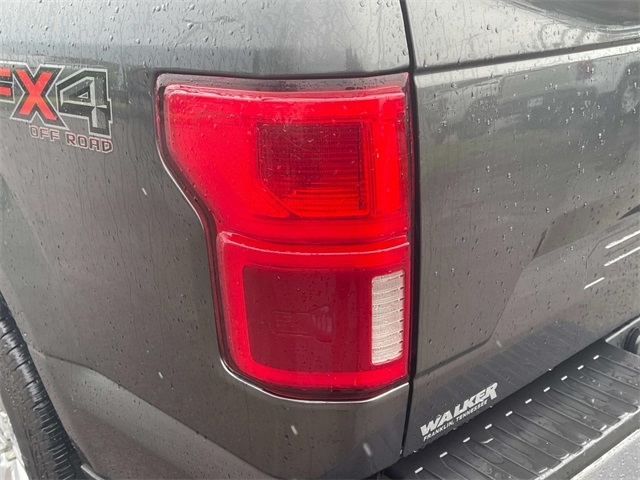 Vehicle image 11 of 46