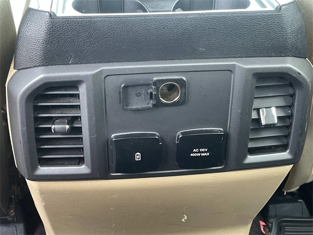 Vehicle image 17 of 46