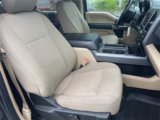 Vehicle image 26 of 46